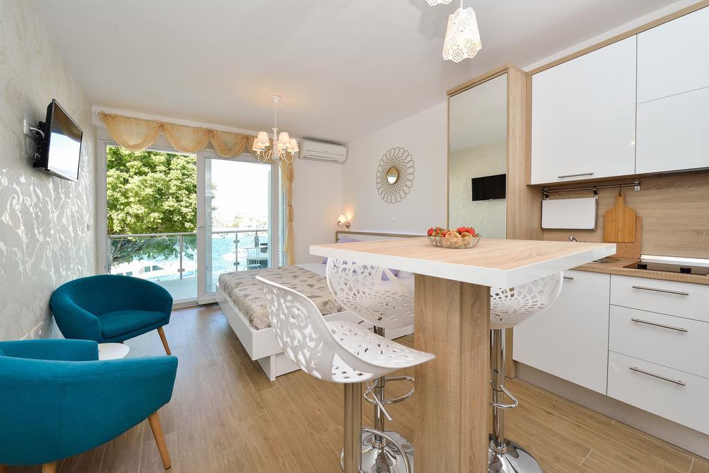 Lavender Apt. W. Balcony In Old Town Zadar Dış mekan fotoğraf